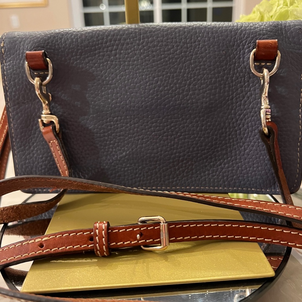 Dooney & Bourke Slate Blue Milly Pebble Grain Leather Crossbody Wristlet - Picture 4 of 9